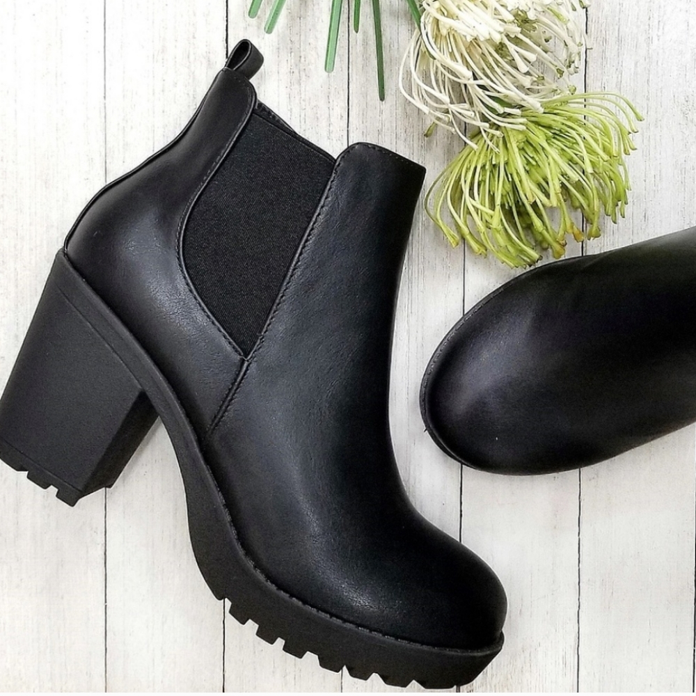 New Black Chelsea Lug Combat Ankle Boots Booties